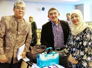 ki-ka: Prof. Agus W. Soehadi, Ph.D, Kemal E. Gani - Editor in Chief Swa Magazine, Fatmah Bahalwan